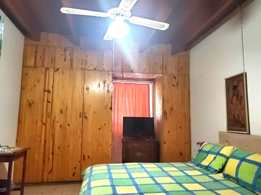18 Bedroom Property for Sale in Trekoskraal Western Cape